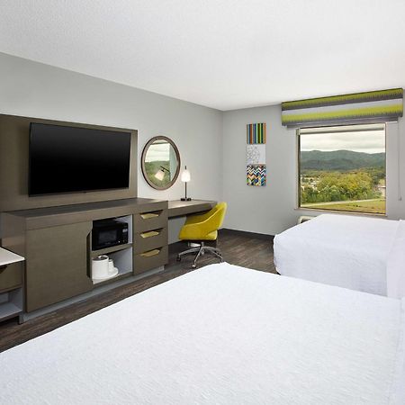 Hampton Inn Elkins Bagian luar foto