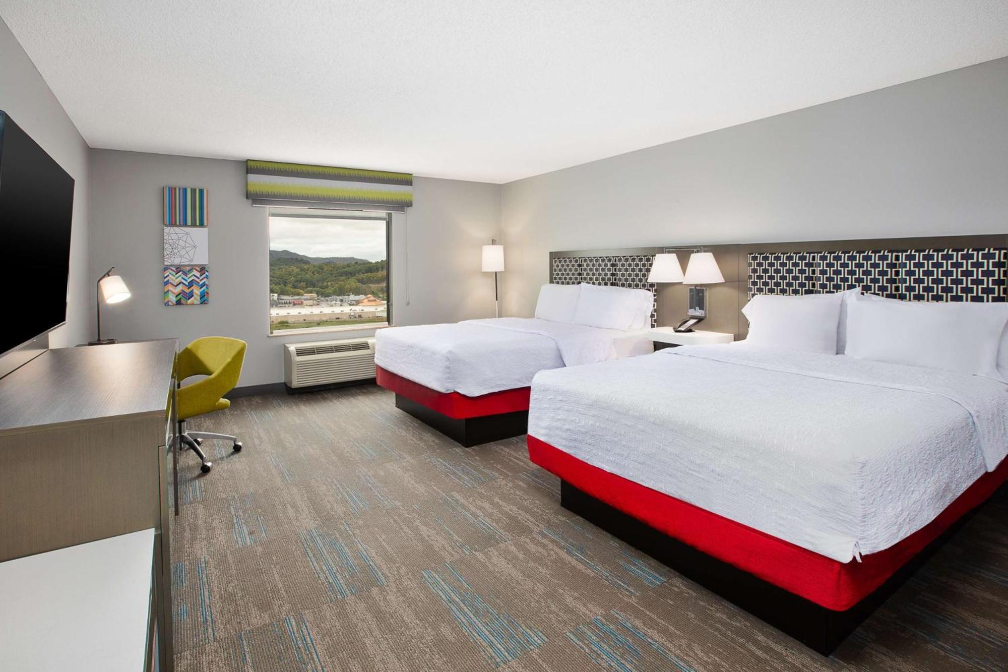 Hampton Inn Elkins Bagian luar foto