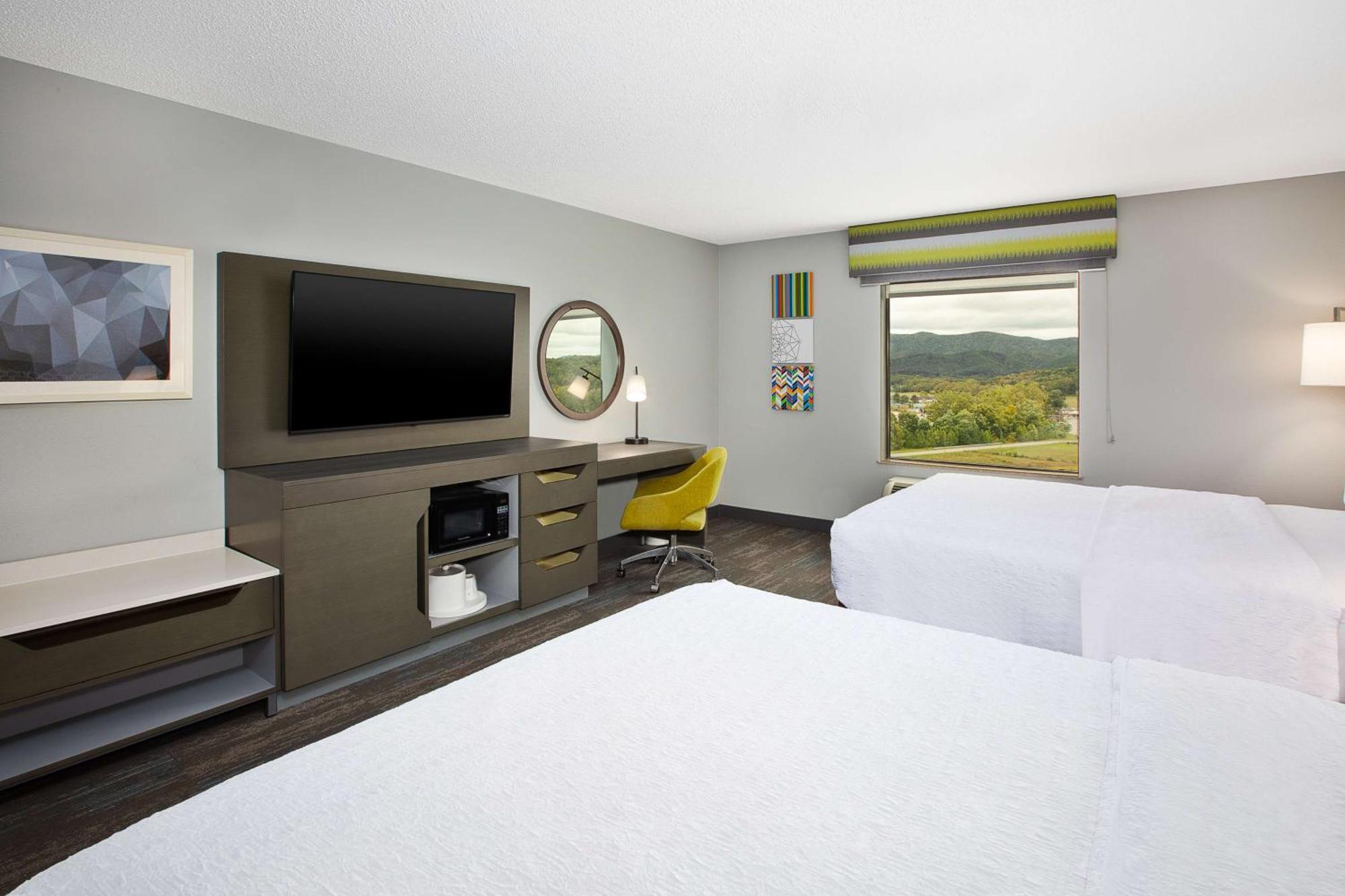 Hampton Inn Elkins Bagian luar foto